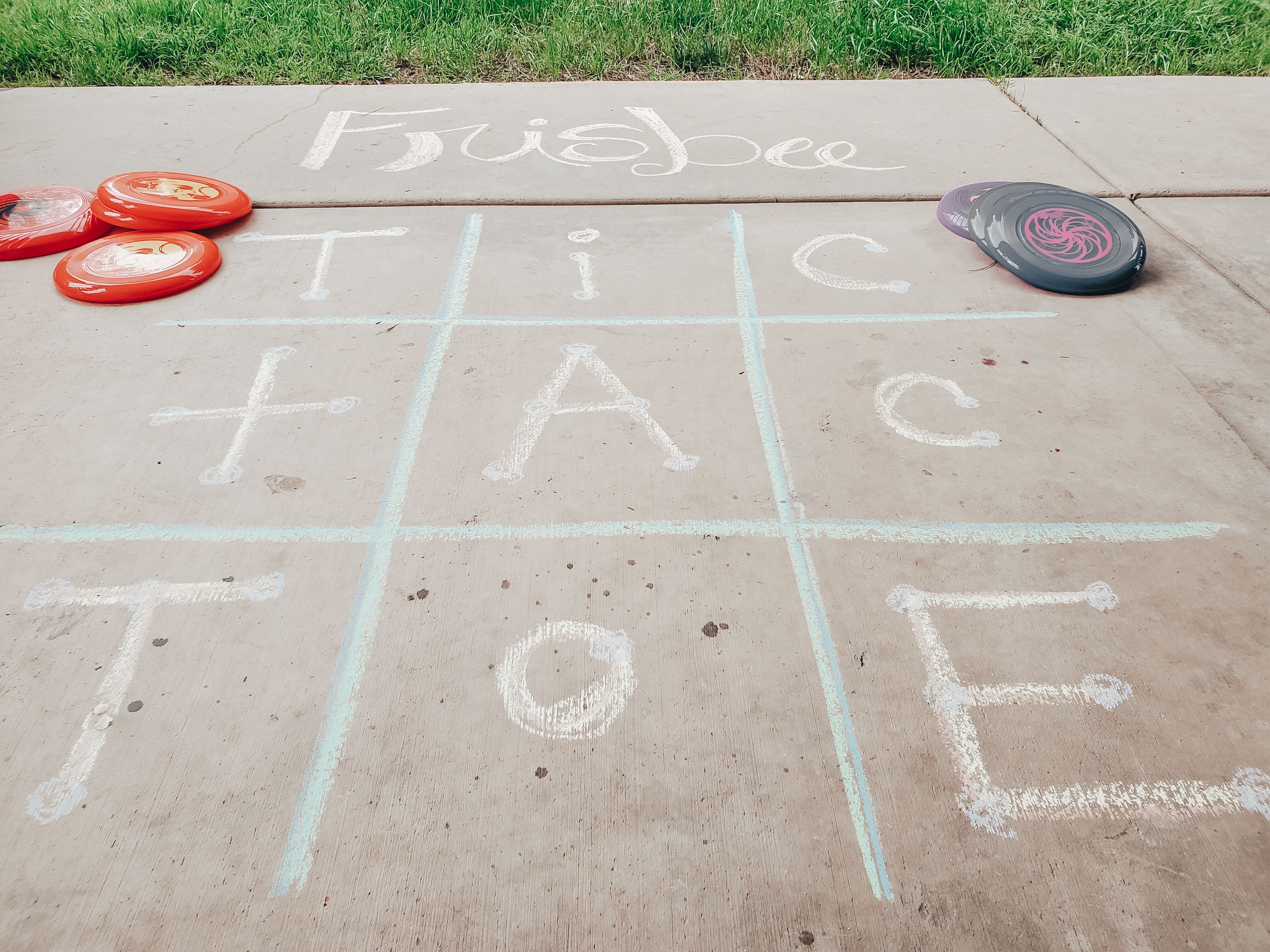 Frisbee Tic-Tac-Toe 